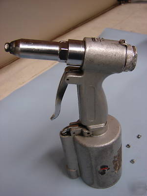 Riveter air power rivet tool jsg-0810? worn need refurb