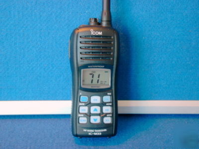 Icom M33 floating marine portable vhf