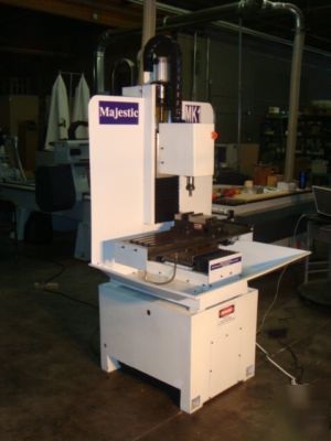 Cnc bed mill / mach 3 cnc / ball screws / ac servos