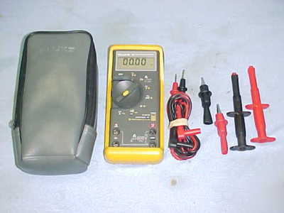 Fluke 76 handheld digital true rms multimeter meter