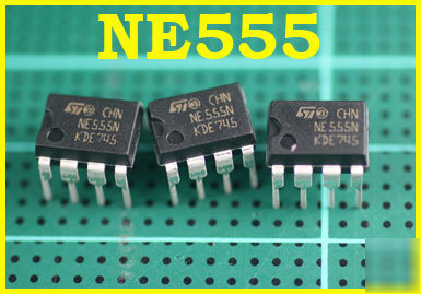 100 pcs NE555 ic 555 sgs-thomson DIP8 timer kit