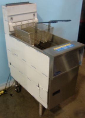New pitco single well deep fryer, ng