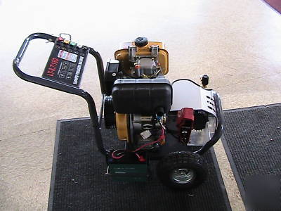 Pressure washer 7HP diesel engine 2.2 gpm @ 2600 psi 