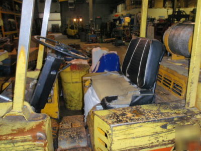 6,000 lb allis chalmers lift truck forklift lp propane 