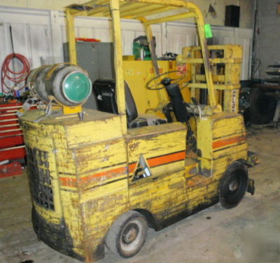 6,000 lb allis chalmers lift truck forklift lp propane 