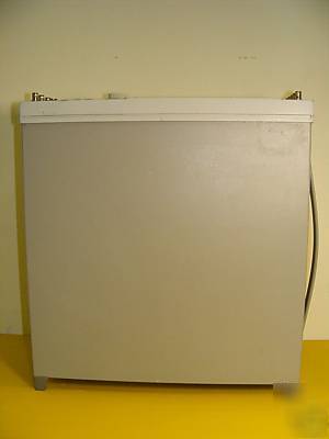 Agilent E4433B esg-d signal generator 250KHZ - 4GHZ 