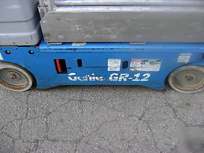 Genie gr-12 personnel scissor lift 2002