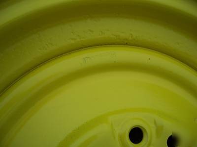 John deere 16