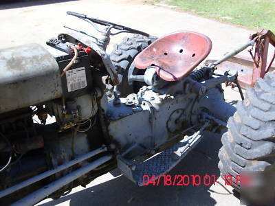 1952 to-20 ferguson tractor, live pto w/ steel 7' blade