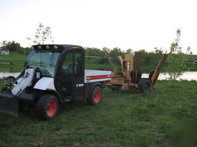 Bobcat toolcat 330 hours high flow turbo heat & ac cab
