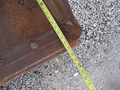 Bucket snow mulch 72