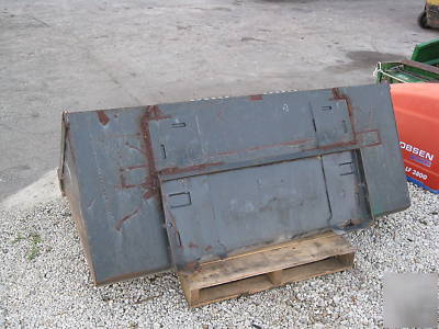 Bucket snow mulch 72