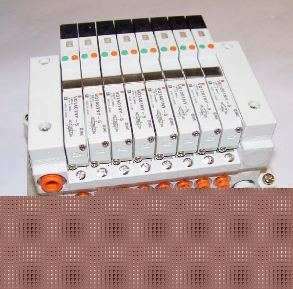 8 smc VQ1000 solenoid pneumatic air valves devicenet 