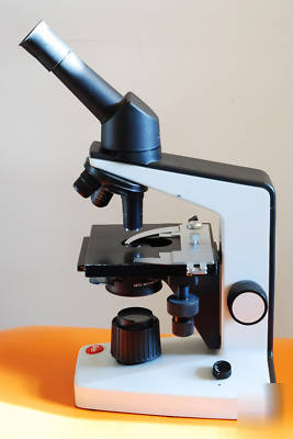 Leitz hm-lux 3-illuminated microscope-monocular-4,10,40