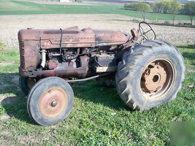 Mcmormick international harvestor 04 tractor