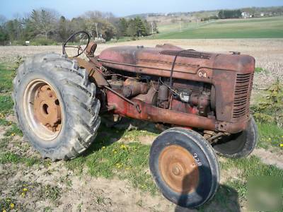 Mcmormick international harvestor 04 tractor