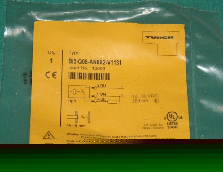 New turck BI5-Q08-AN6X2-V1131 16006 proximity switch * *