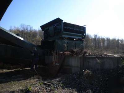 1998 extec 5000S portable screening plant