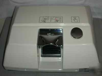 New bobrick b-751 hand dryer in box 