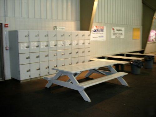 Water park / ski resort / american lockers