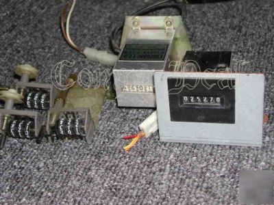 Lot 9 counters 3 manual mech. 2 elect.-magn, 4 electric