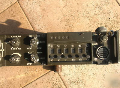 Hf ssb manpack prc-174 combat tranceiver