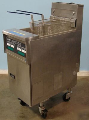 New pitco SGH50 single well deep fryer, ng