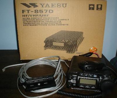 Yaesu ft-857D hf/vhf/uhf ultra compact transceiver 