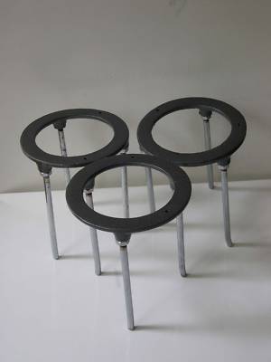 Coated cast iron laboratory tripods