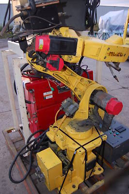 Fanuc arcmate 100I RJ2 lincoln mig welding robot 6 axis