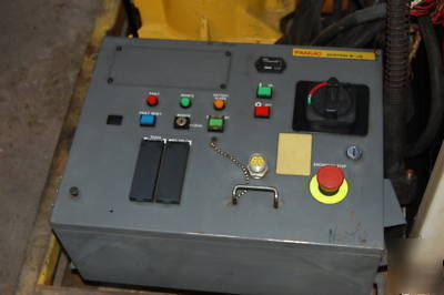 Fanuc arcmate 100I RJ2 lincoln mig welding robot 6 axis