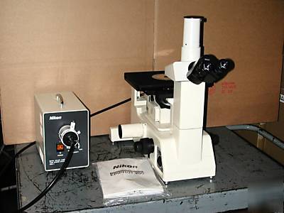 Nikon epiphot 200 inverted microscope