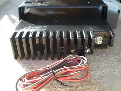 Motorola maxtrac sys 1-2 subfleet 1-2 two-way radio 12V