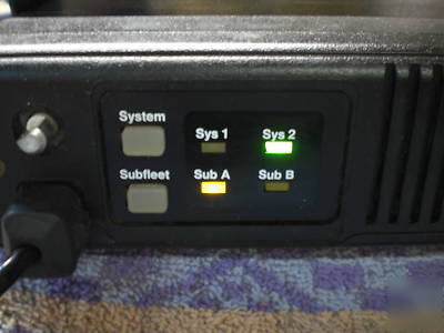 Motorola maxtrac sys 1-2 subfleet 1-2 two-way radio 12V
