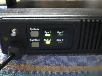 Motorola maxtrac sys 1-2 subfleet 1-2 two-way radio 12V