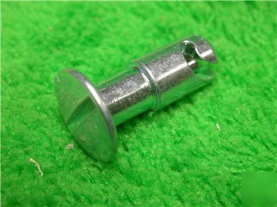 100 quarter turn 1/4 x 3/4 slotted oval quick fasteners
