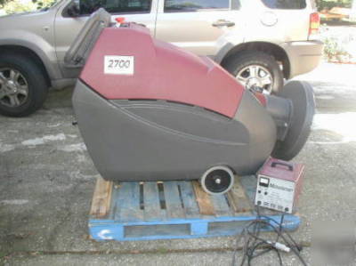Minuteman 2700 automatic burnisher 20â€ floor scrubber