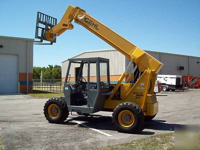 New gehl RS5 forklift,34' height, lifts 6000 lbs, tires