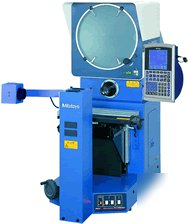 New optical comparator 14