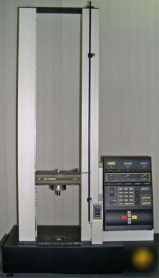 Serviced 1,125 lbf instron model 4411 tensile tester