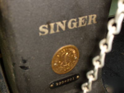 Singer 300W201 industrial double needle chainstitch 