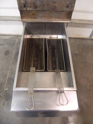 Wolf fryer 35 lbs model no. ss wtf-42-s. natural gas